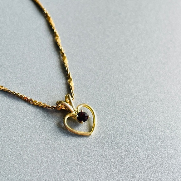 Vintage 14k Gold Natural Garnet Heart Charm Pendant Chain Necklace - Picture 3 of 6